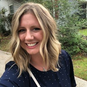 Meet your Posher, Leslie
